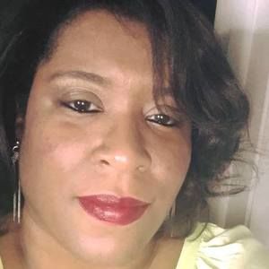 Meet your Posher, Maxine